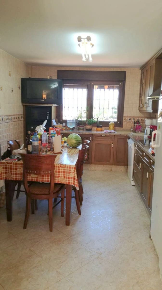 6 soveværelse Villa til salg i Estacion de Cartama med garage - € 735.000 (Ref: 9058212)