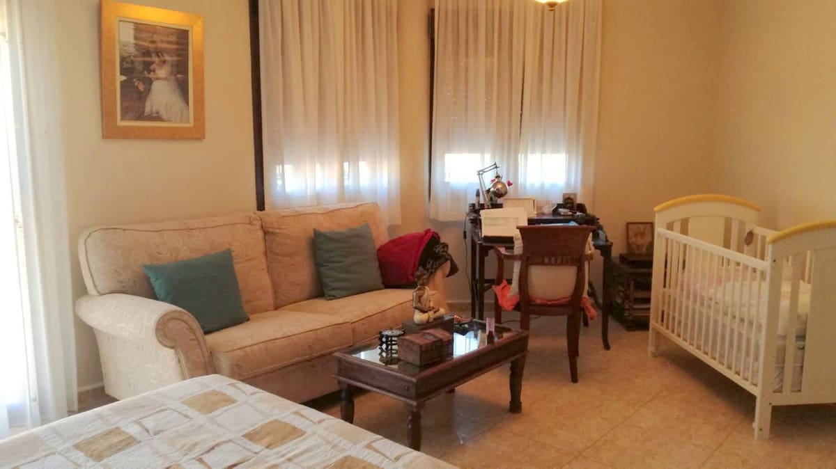 6 soveværelse Villa til salg i Estacion de Cartama med garage - € 735.000 (Ref: 9058212)