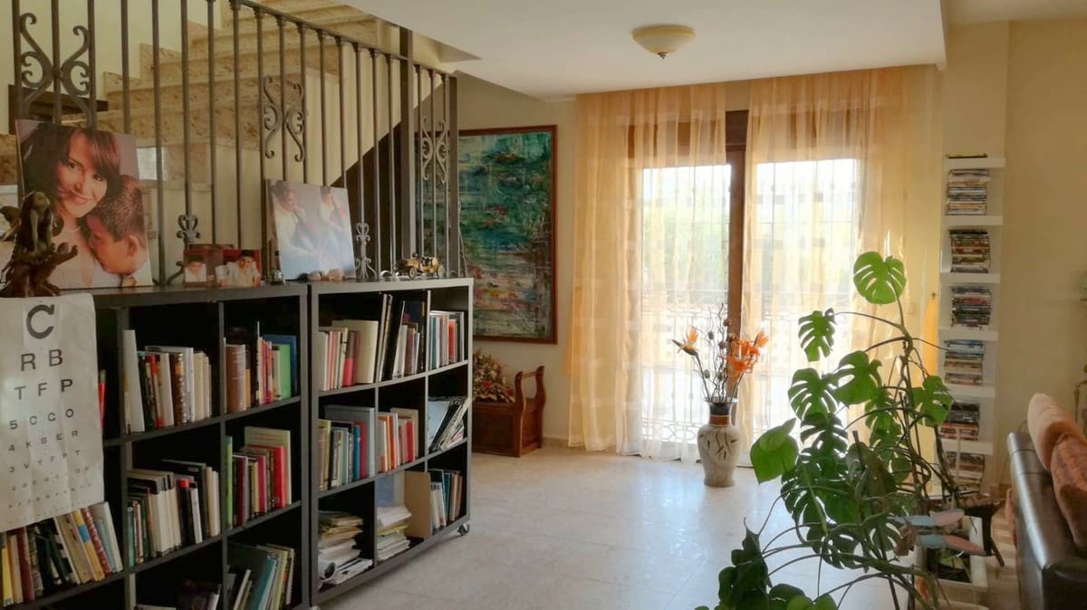 6 soveværelse Villa til salg i Estacion de Cartama med garage - € 735.000 (Ref: 9058212)