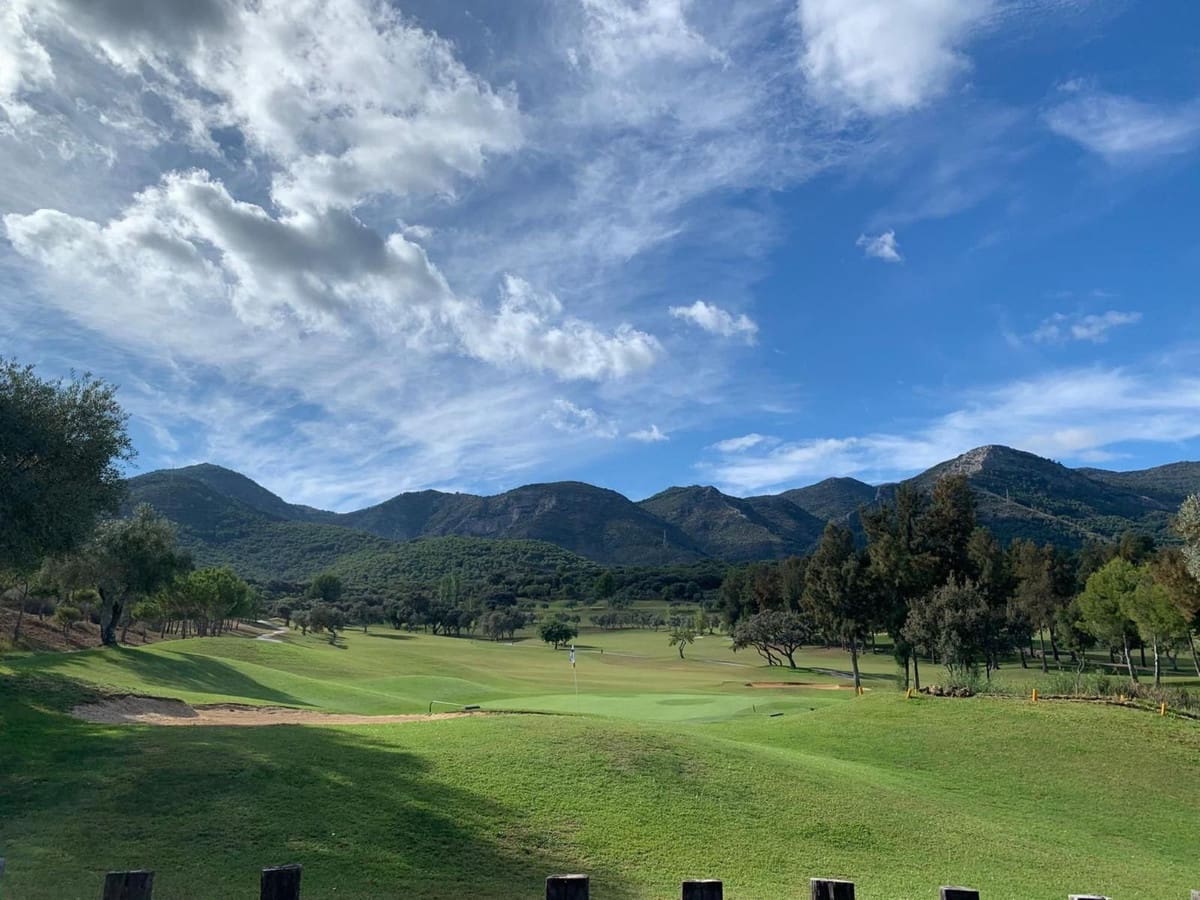 2 soverom Leilighet til salgs i Alhaurin de la Torre med svømmebasseng garasje - € 320 000 (Ref: 9082663)