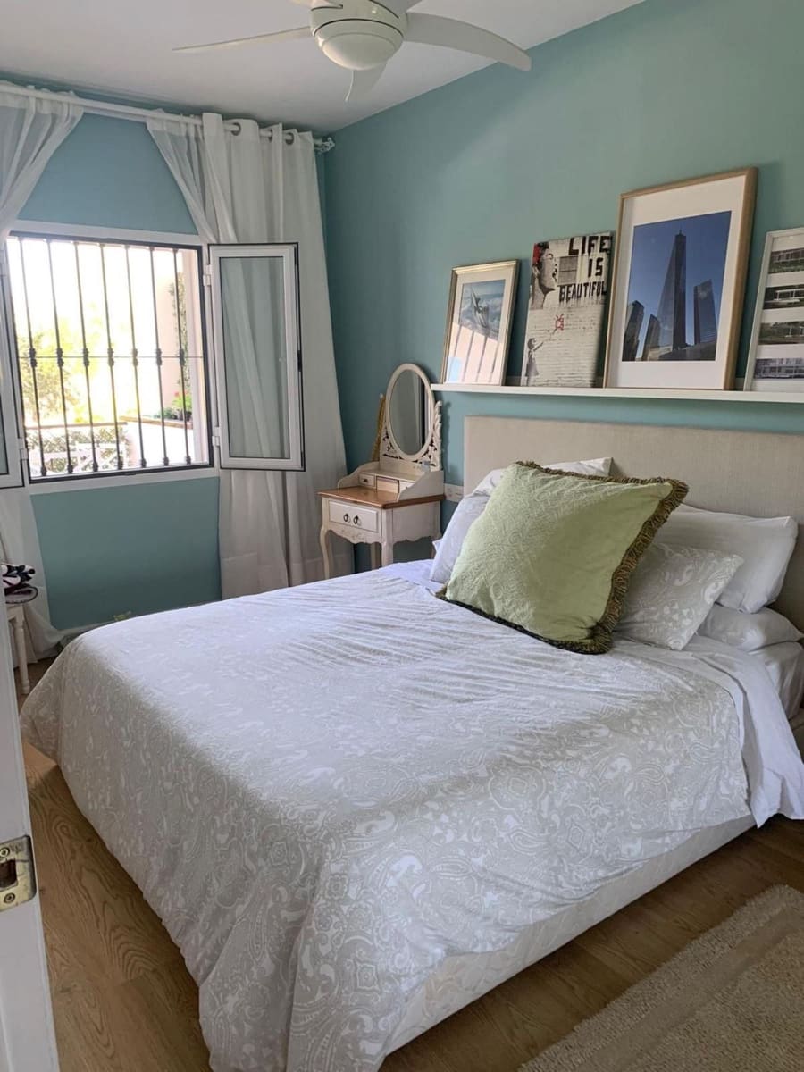 2 bedroom Apartment for sale in Alhaurin de la Torre with pool garage - € 320,000 (Ref: 9082663)