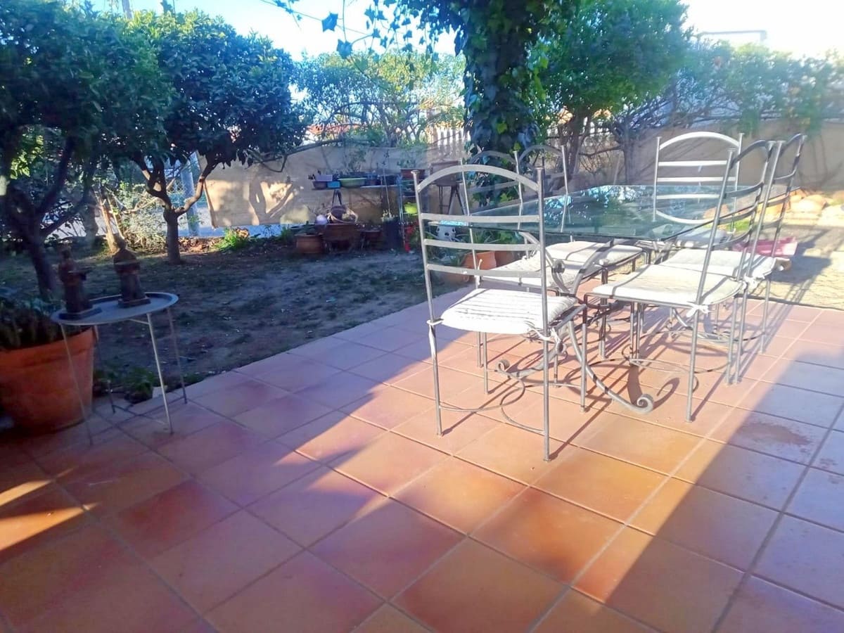 4 sypialnia Willa na sprzedaż w Alhaurin de la Torre z basenem garażem - 360 000 € (Ref: 9108034)