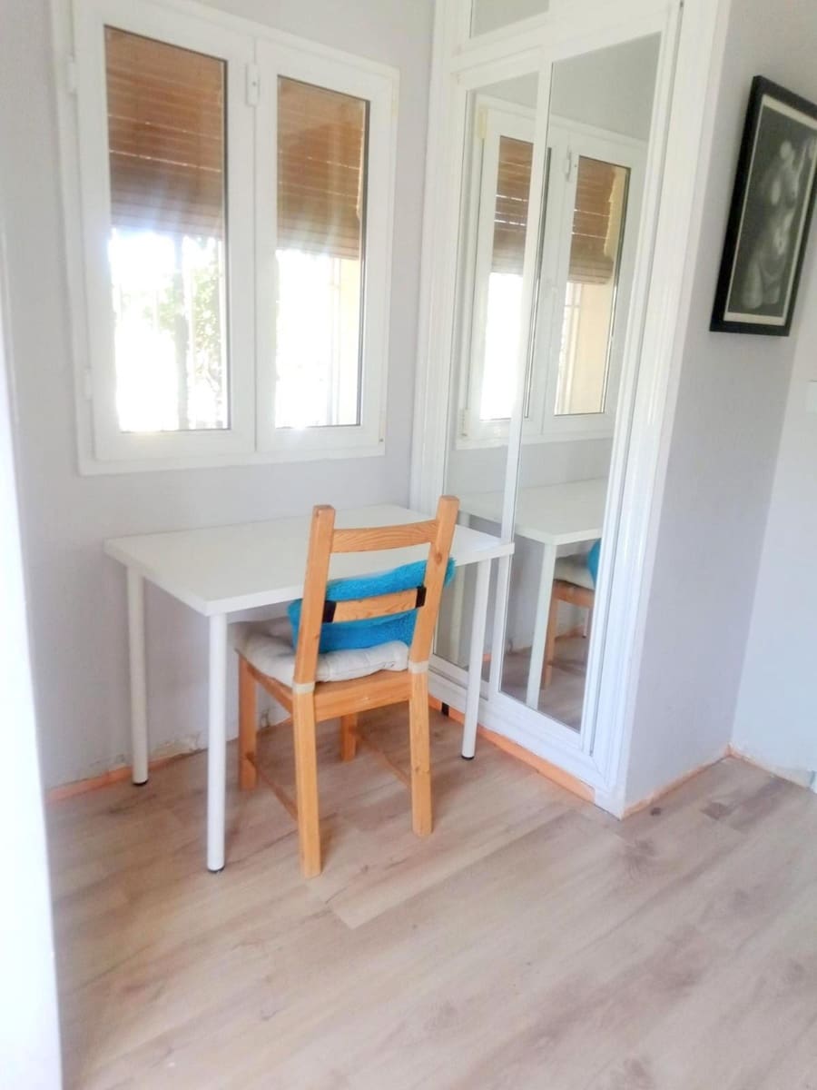 4 bedroom Villa for sale in Alhaurin de la Torre with pool garage - € 360,000 (Ref: 9108034)