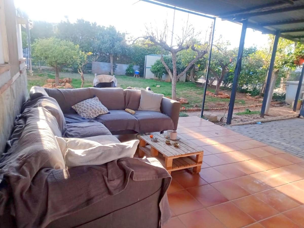 4 bedroom Villa for sale in Alhaurin de la Torre with pool garage - € 360,000 (Ref: 9108034)