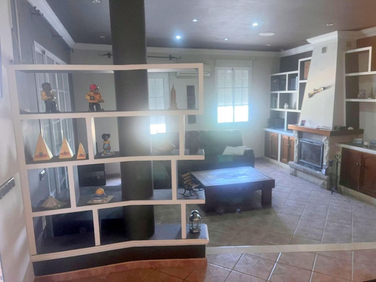 Ático de 3 habitaciones en Sierra de Yeguas en venta - 125.000 € (Ref: 9108121)