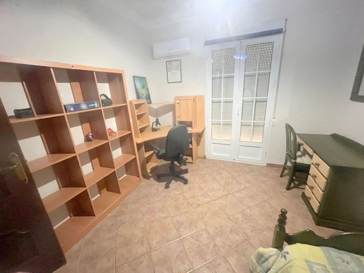 Ático de 3 habitaciones en Sierra de Yeguas en venta - 125.000 € (Ref: 9108121)