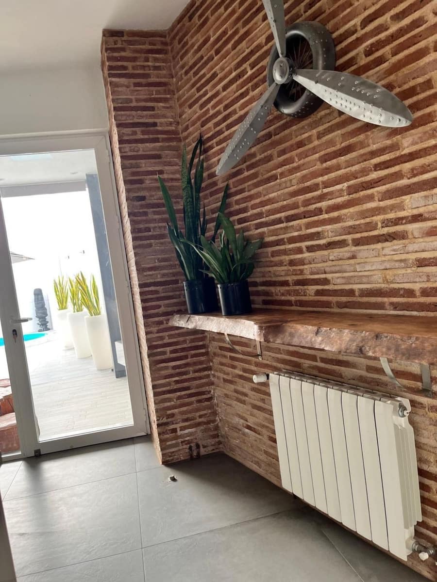 3 soveværelse Villa til salg i Estepa med swimmingpool garage - € 315.000 (Ref: 9109351)