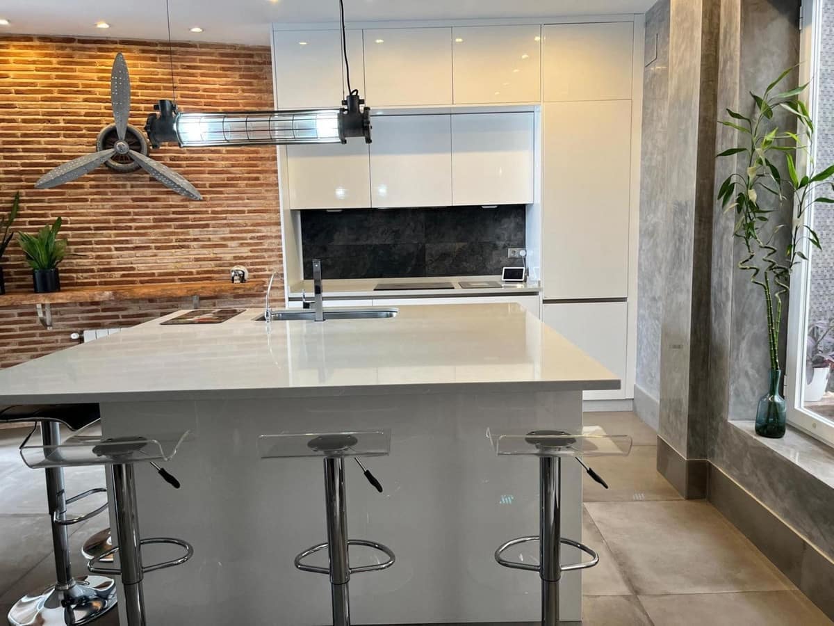 3 soveværelse Villa til salg i Estepa med swimmingpool garage - € 315.000 (Ref: 9109351)