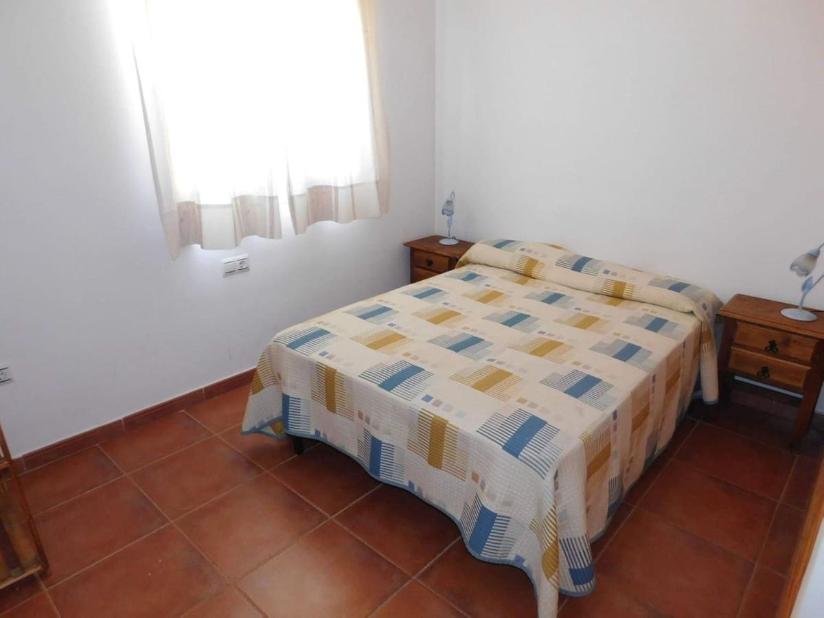 4 slaapkamer Huis te koop in Sierra de Yeguas met zwembad garage - € 225.000 (Ref: 9109352)