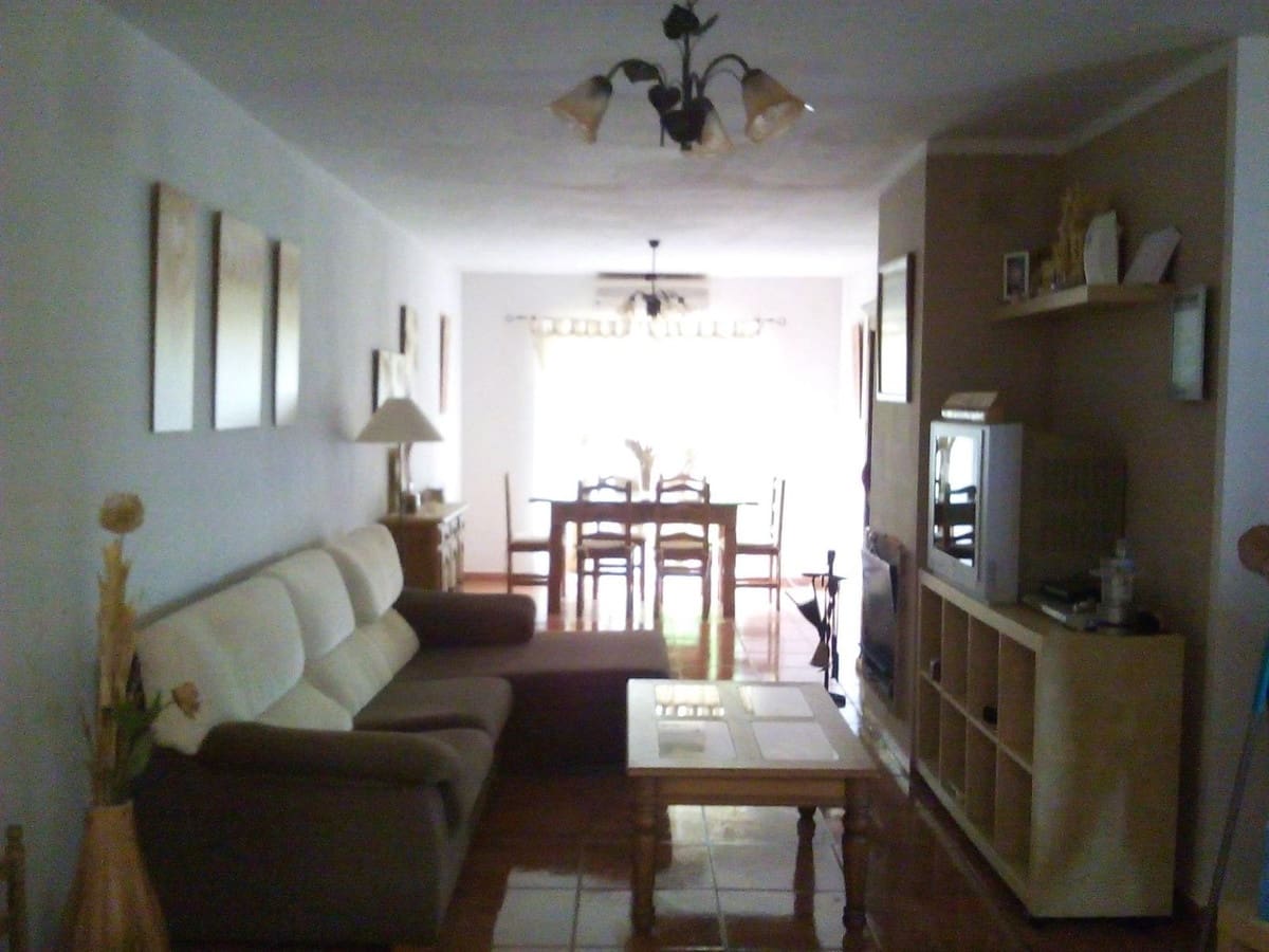 4 slaapkamer Huis te koop in Sierra de Yeguas met zwembad garage - € 225.000 (Ref: 9109352)