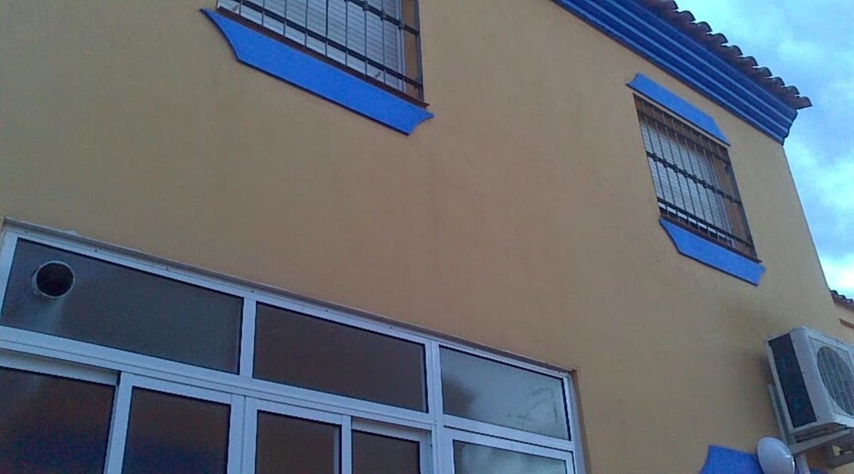 4 slaapkamer Huis te koop in Sierra de Yeguas met zwembad garage - € 225.000 (Ref: 9109352)