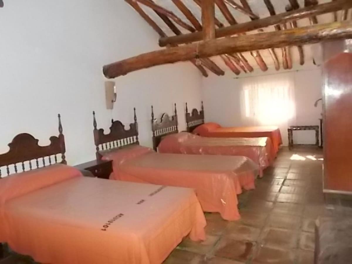 19 bedroom Finca/Country House for sale in Baza with pool garage - € 380,000 (Ref: 9113059)