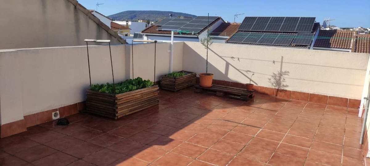 4 soverom Villa til salgs i Antequera med svømmebasseng garasje - € 255 000 (Ref: 9113060)