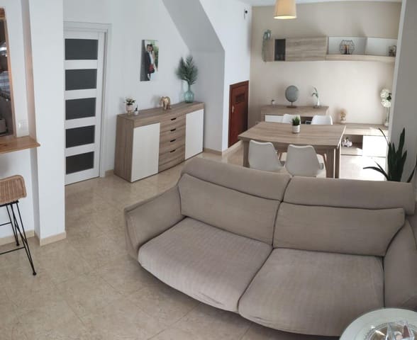 4 bedroom Villa for sale in Antequera with pool garage - € 255,000 (Ref: 9113060)