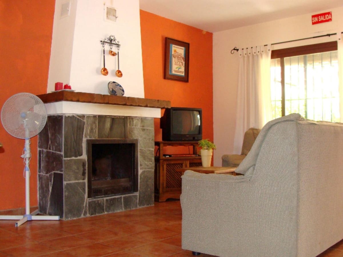 16 bedroom Hotel for sale in Guaro with pool garage - € 780,000 (Ref: 9117470)