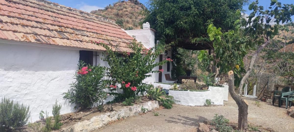 3 soveværelse Finca/Landehus til salg i Estacion de Cartama med swimmingpool garage - € 235.000 (Ref: 9184313)