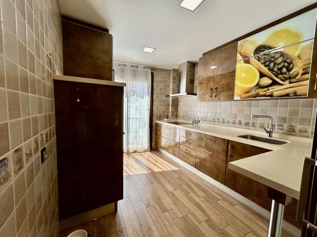 3 slaapkamer Penthouse te koop in Istán - € 210.000 (Ref: 9187601)