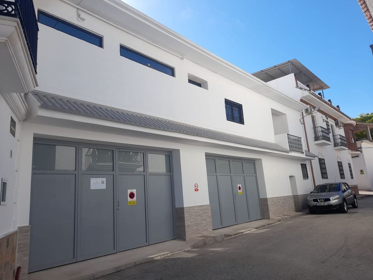 Commercial for sale in Alhaurin el Grande - € 585,000 (Ref: 9193075)