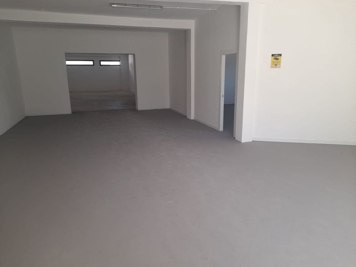 Commercial for sale in Alhaurin el Grande - € 585,000 (Ref: 9193075)