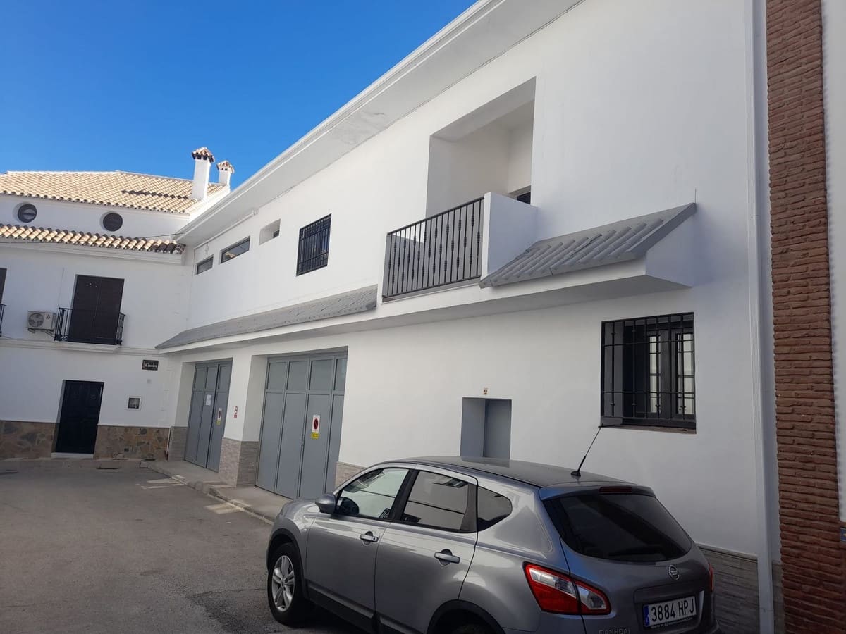 Commercial for sale in Alhaurin el Grande - € 585,000 (Ref: 9193075)