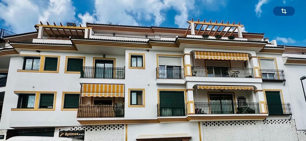 2 slaapkamer Appartement te koop in Guaro met garage - € 180.000 (Ref: 9194868)