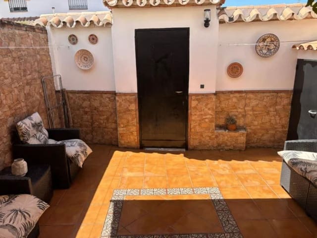 3 chambre Villa/Maison Semi-Mitoyenne à vendre à Alhaurín de la Torre avec piscine garage - 520 000 € (Ref: 9258001)