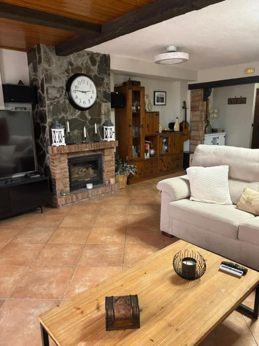 3 sypialnia Dom blizniak na sprzedaż w Alhaurin de la Torre z basenem garażem - 520 000 € (Ref: 9258001)