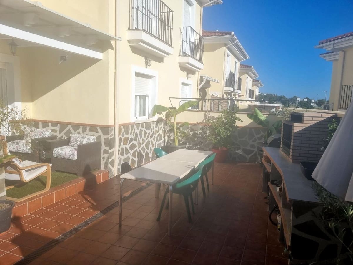 3 camera da letto Villetta Bifamiliare in vendita in Malaga citta con piscina garage - 505.000 € (Rif: 9306969)