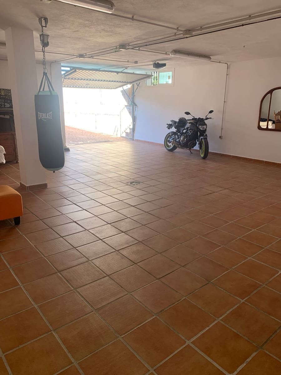 3 sypialnia Willa na sprzedaż w Alhaurin de la Torre z basenem garażem - 595 000 € (Ref: 9325222)