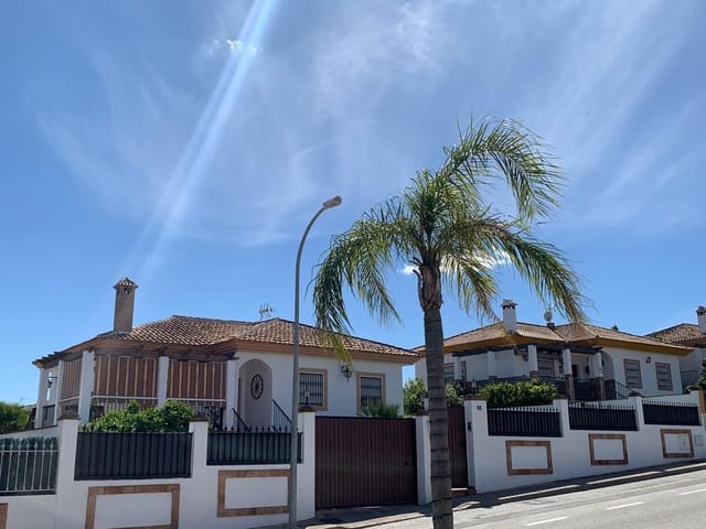 3 camera da letto Villa in vendita in Alhaurín de la Torre con piscina garage - 595.000 € (Rif: 9325222)