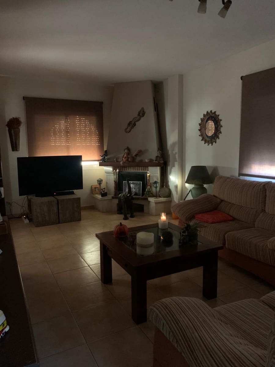 3 sypialnia Willa na sprzedaż w Alhaurin de la Torre z basenem garażem - 595 000 € (Ref: 9325222)