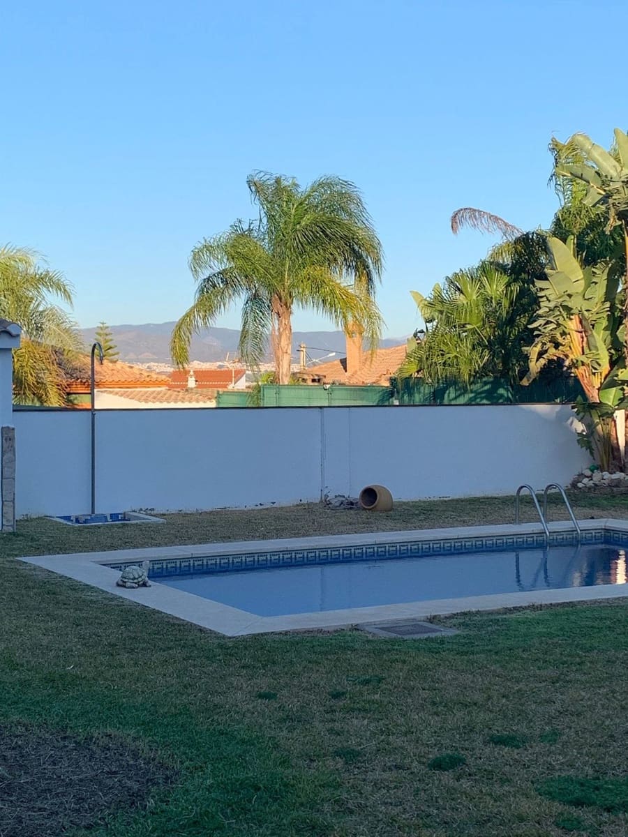 3 sypialnia Willa na sprzedaż w Alhaurin de la Torre z basenem garażem - 595 000 € (Ref: 9325222)