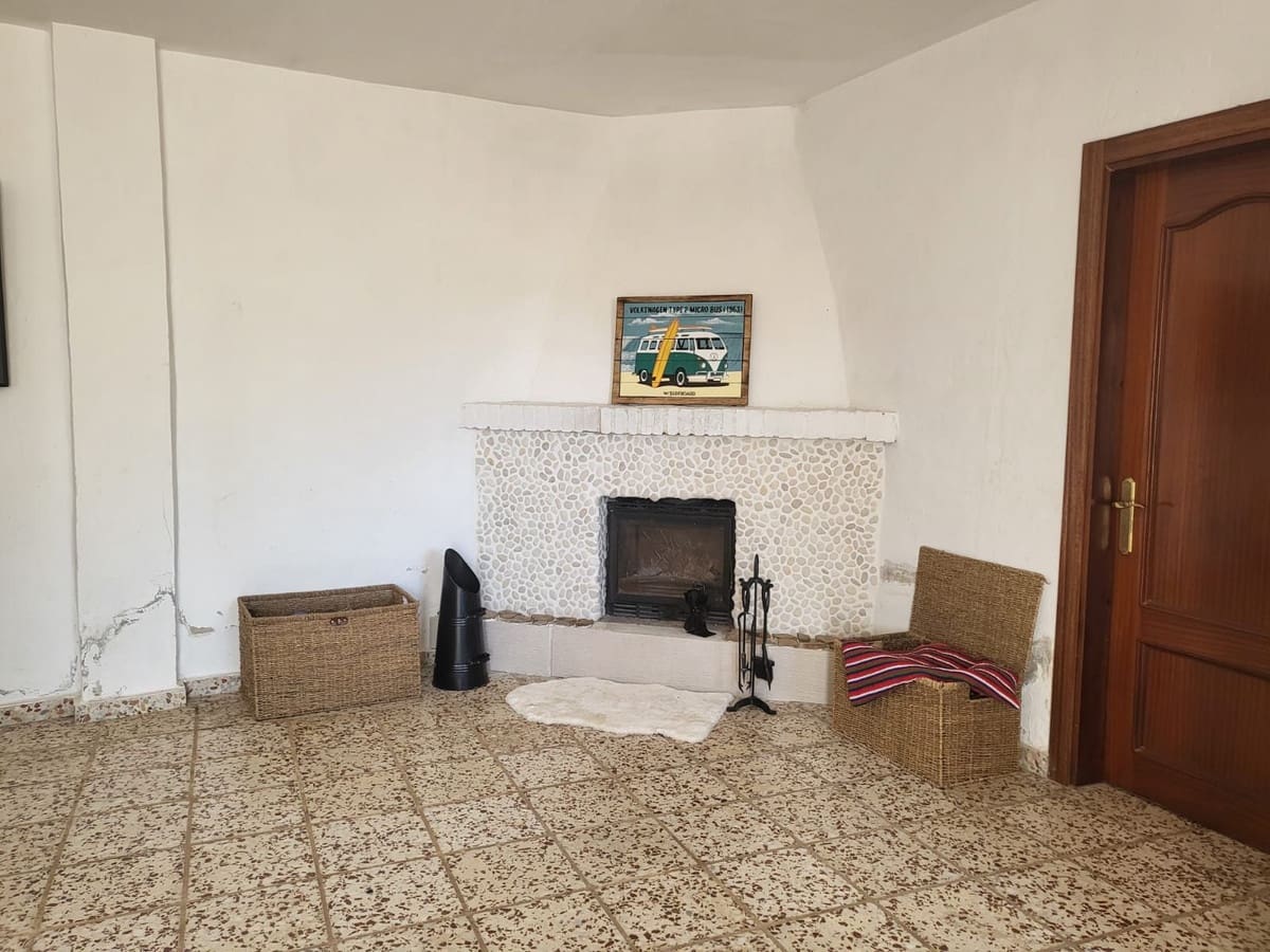 2 bedroom Finca/Country House for sale in Almogia with garage - € 160,000 (Ref: 9331735)