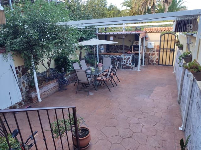 4 Zimmer Haus zu verkaufen in Alhaurín de la Torre mit Pool Garage - 452.000 € (Ref: 9369304)