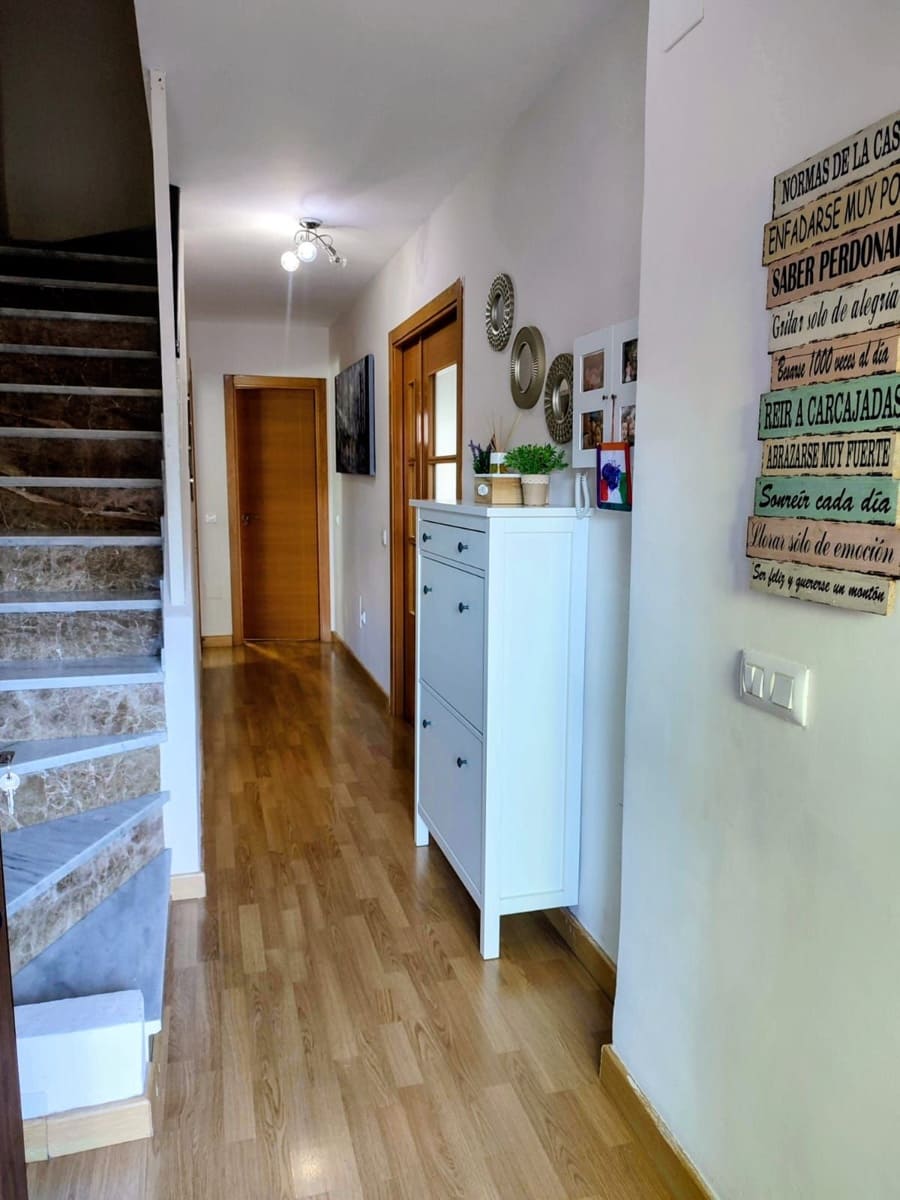 Casa de 4 habitaciones en Alhaurín de la Torre en venta con piscina garaje - 452.000 € (Ref: 9369304)