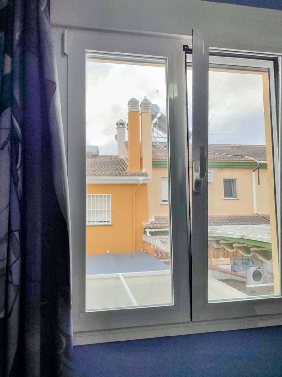 4 soveværelse Byhus til salg i Alhaurin de la Torre med swimmingpool garage - € 452.000 (Ref: 9369304)