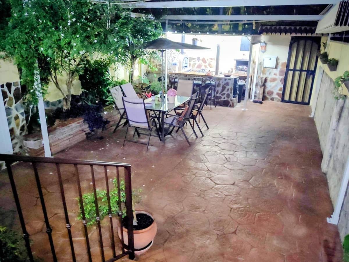 4 soveværelse Byhus til salg i Alhaurin de la Torre med swimmingpool garage - € 452.000 (Ref: 9369304)