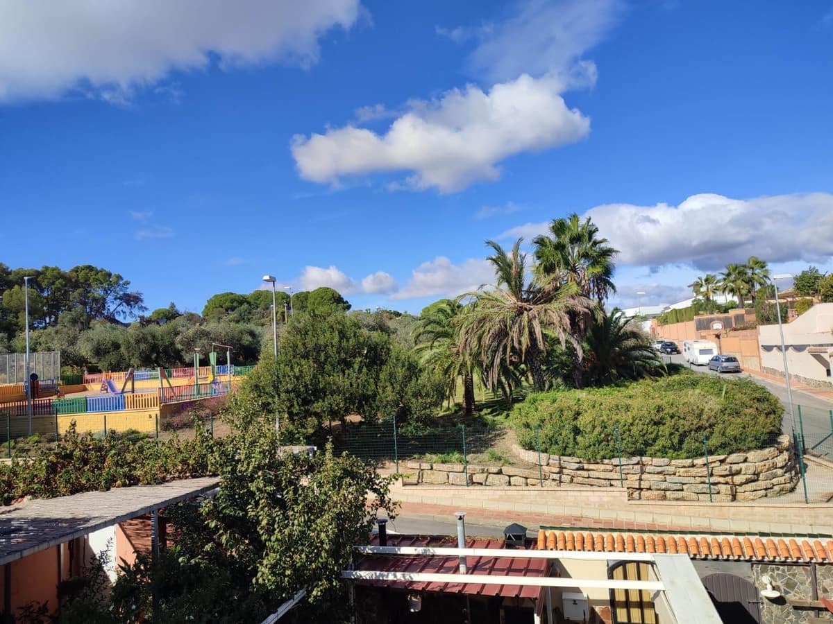 4 soveværelse Byhus til salg i Alhaurin de la Torre med swimmingpool garage - € 452.000 (Ref: 9369304)