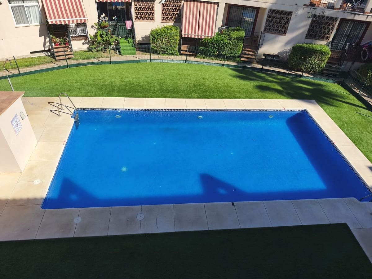 3 slaapkamer Huis te koop in Alhaurin de la Torre met zwembad garage - € 470.000 (Ref: 9378103)