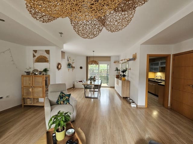 3 sovrum Hus till salu i Alhaurín de la Torre med pool garage - 470 000 € (Ref: 9378103)