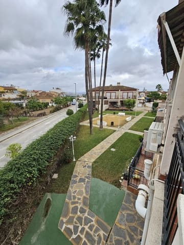 3 soverom Hus til salgs i Alhaurín de la Torre med svømmebasseng garasje - € 455 000 (Ref: 9378103)