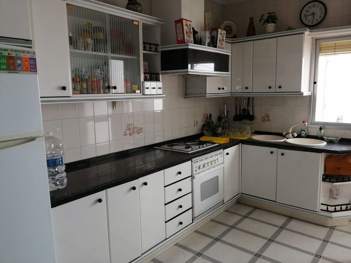 5 soveværelse Byhus til salg i Alhaurin el Grande med garage - € 762.000 (Ref: 9378263)