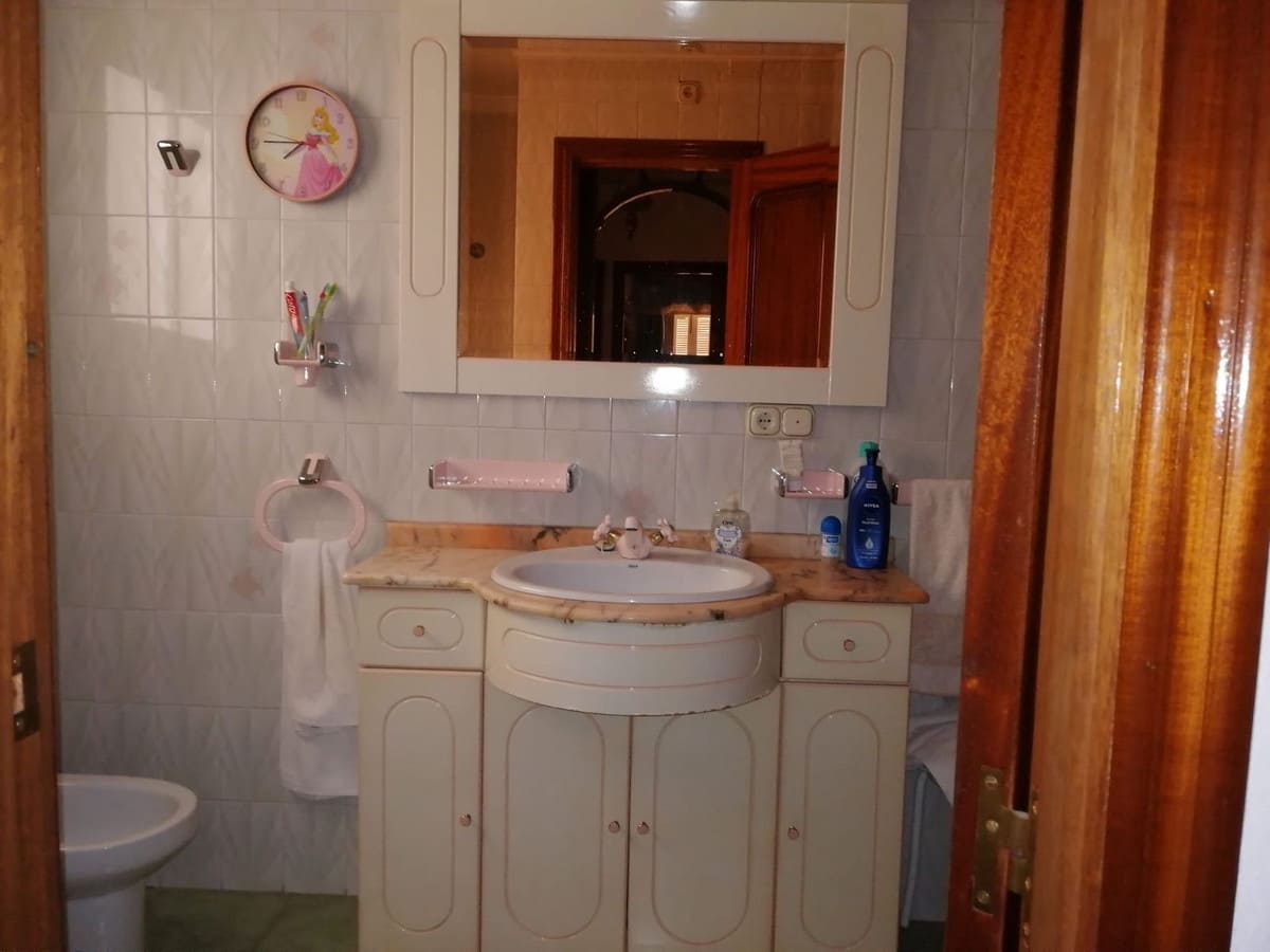 5 bedroom Townhouse for sale in Alhaurin el Grande with garage - € 699,000 (Ref: 9378263)