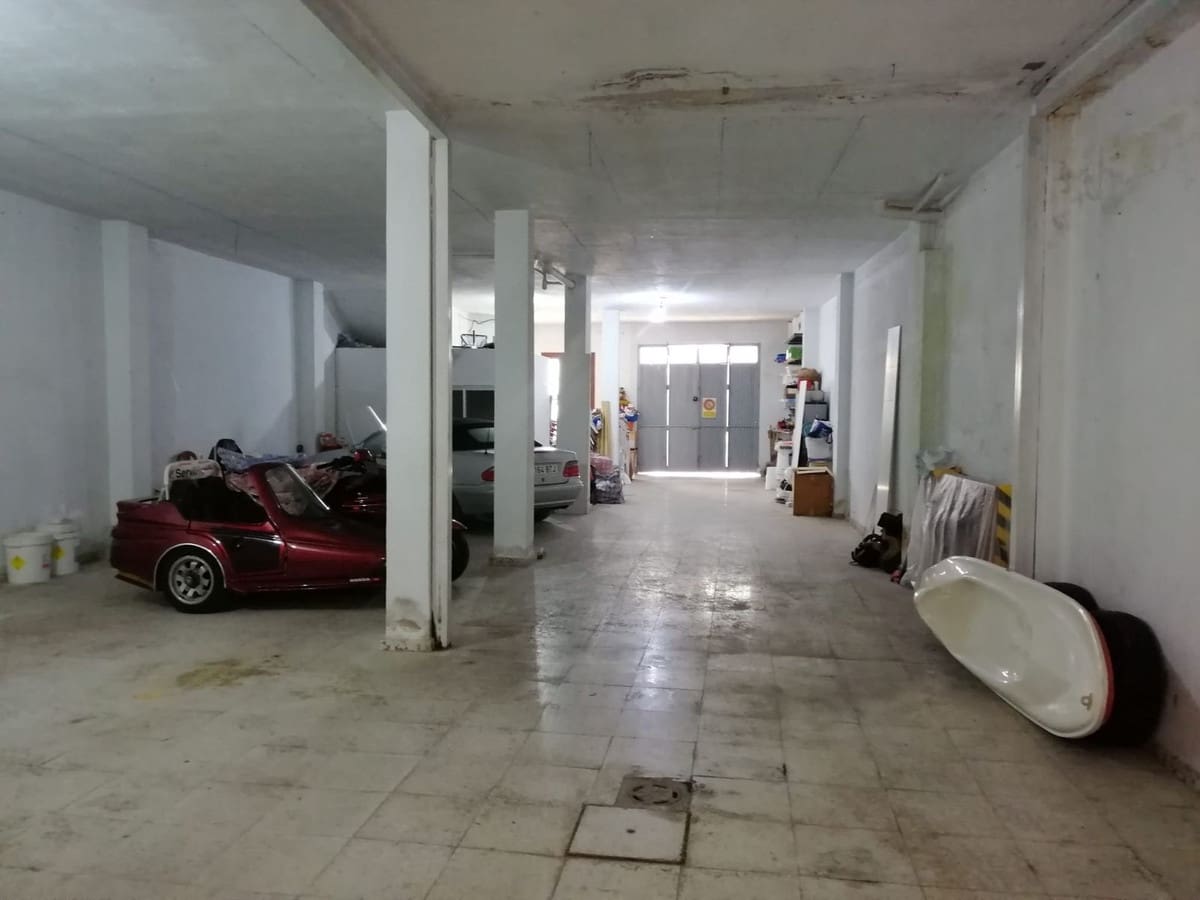 5 bedroom Townhouse for sale in Alhaurin el Grande with garage - € 699,000 (Ref: 9378263)