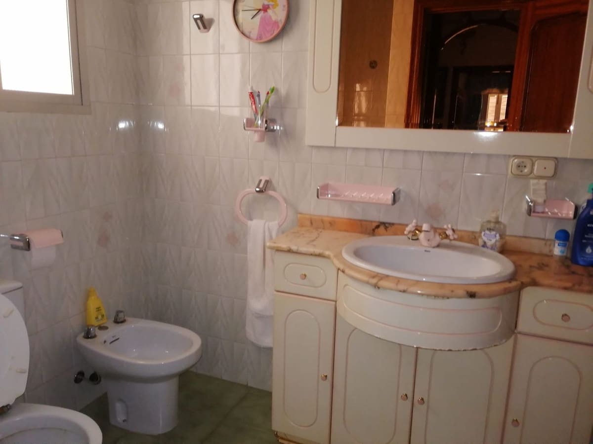 5 bedroom Townhouse for sale in Alhaurin el Grande with garage - € 699,000 (Ref: 9378263)