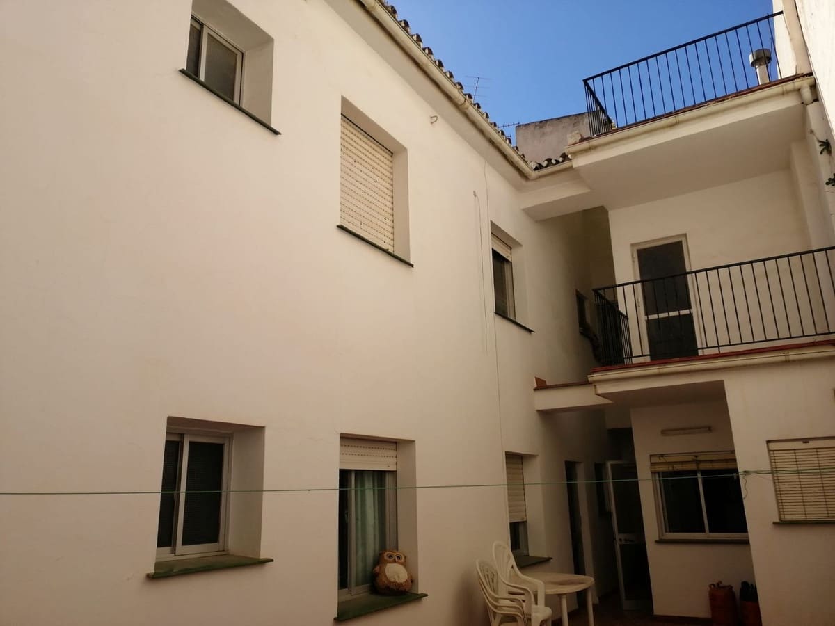 5 bedroom Townhouse for sale in Alhaurin el Grande with garage - € 699,000 (Ref: 9378263)