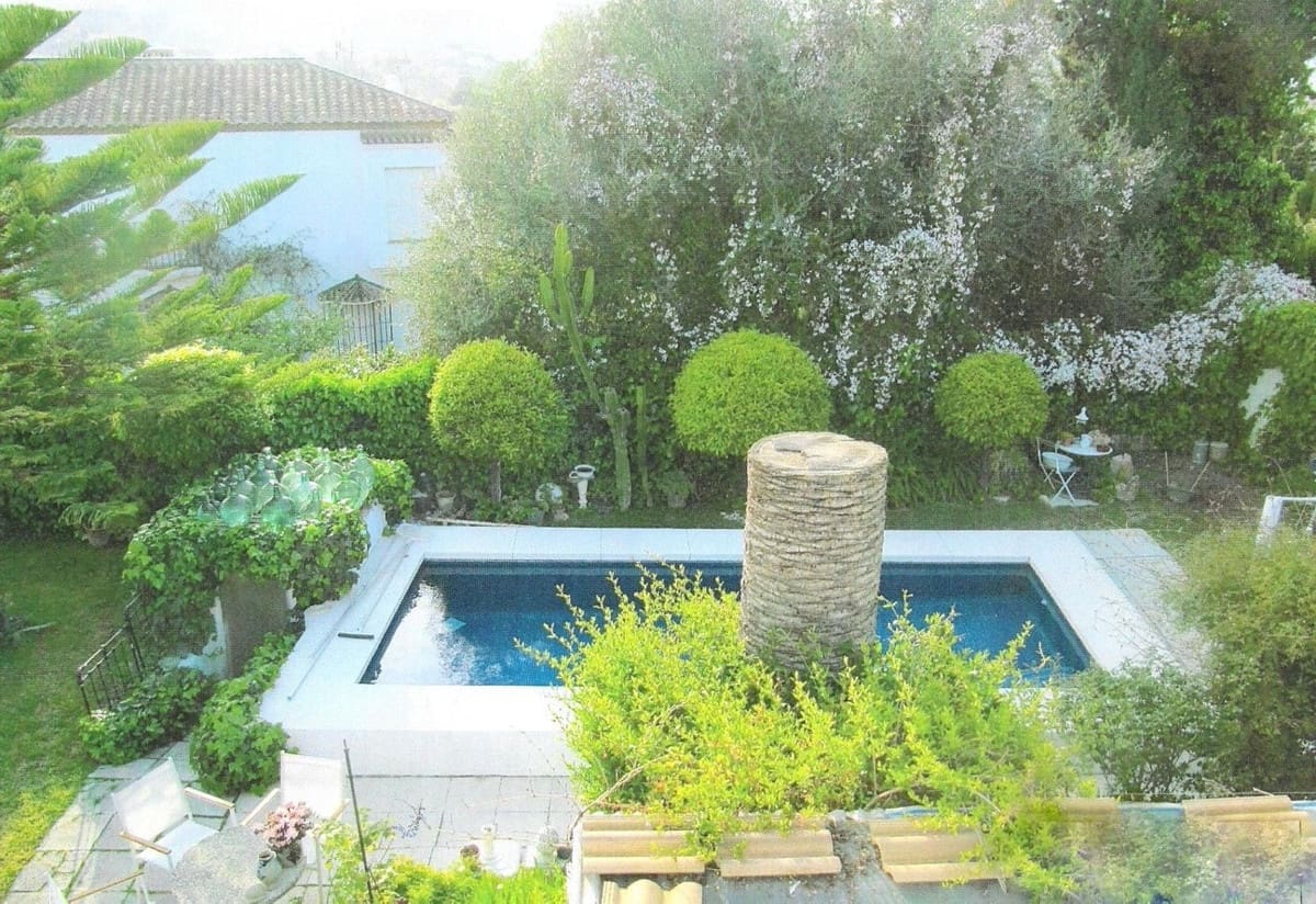 3 makuuhuone Huvila myytävänä paikassa Alhaurin el Grande mukana uima-altaan 
autotalli - 264 000 € (Ref: 9383765)