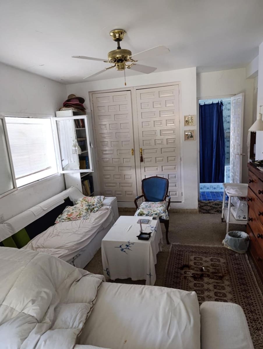 3 makuuhuone Huvila myytävänä paikassa Alhaurin el Grande mukana uima-altaan 
autotalli - 264 000 € (Ref: 9383765)