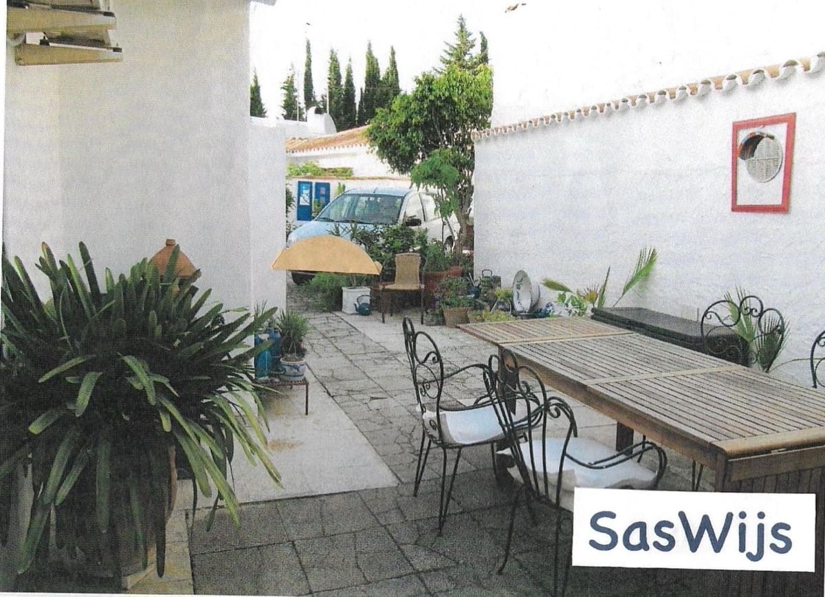 3 makuuhuone Huvila myytävänä paikassa Alhaurin el Grande mukana uima-altaan 
autotalli - 264 000 € (Ref: 9383765)