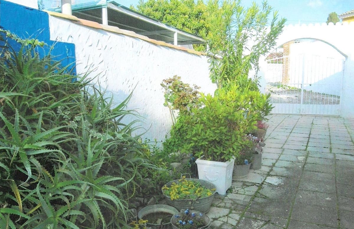 3 makuuhuone Huvila myytävänä paikassa Alhaurin el Grande mukana uima-altaan 
autotalli - 264 000 € (Ref: 9383765)